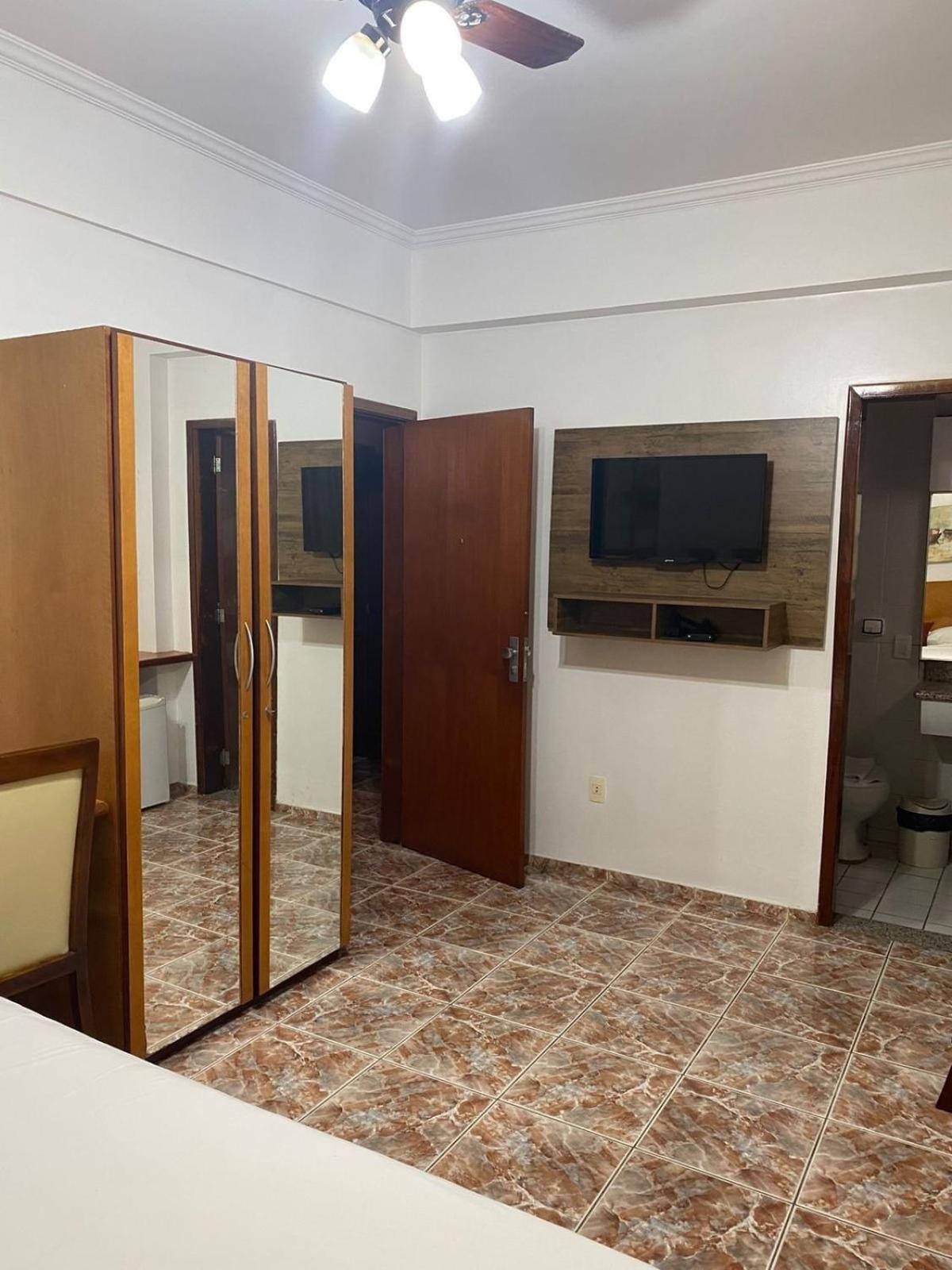 Ideal Hotel